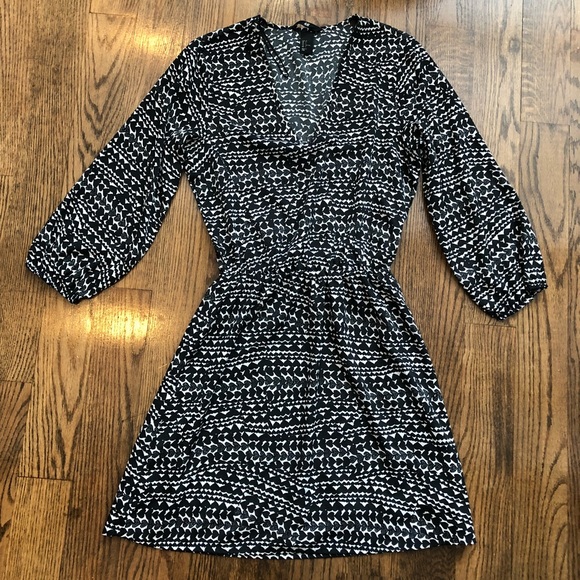 H&M Dresses & Skirts - H&M beach dress